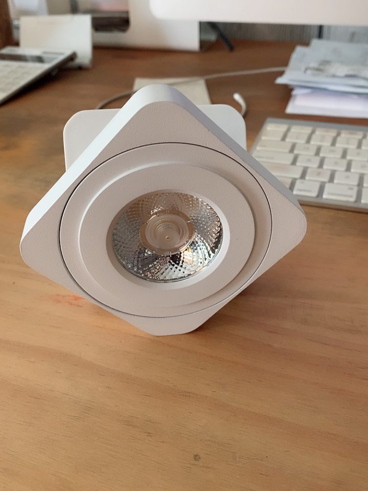 modern-square-adjustable-led-downlight-7w-355-degree-rotating-surface-mount-ceiling-and-wall-spot-light