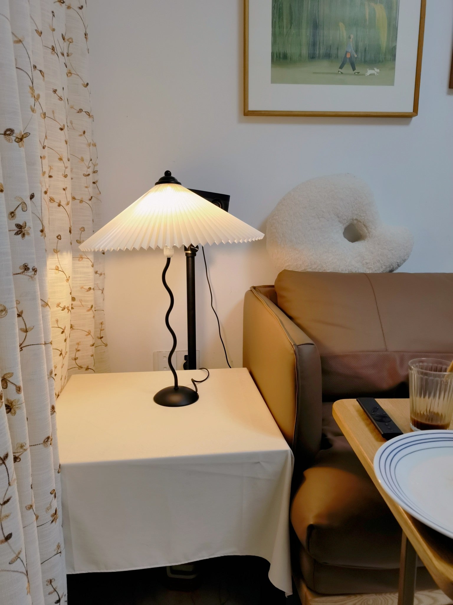 Modern Pleated Fabric Table Lamp with Nordic Wavy Metal Stem for Bedroom Living Room