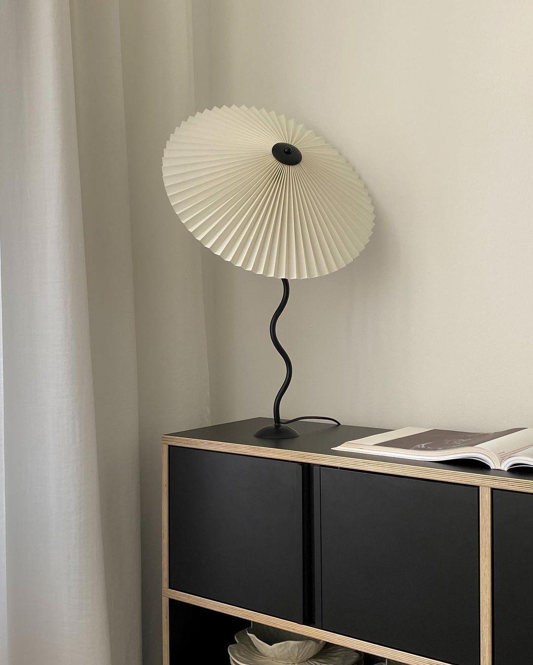 Modern Pleated Fabric Table Lamp with Nordic Wavy Metal Stem for Bedroom Living Room