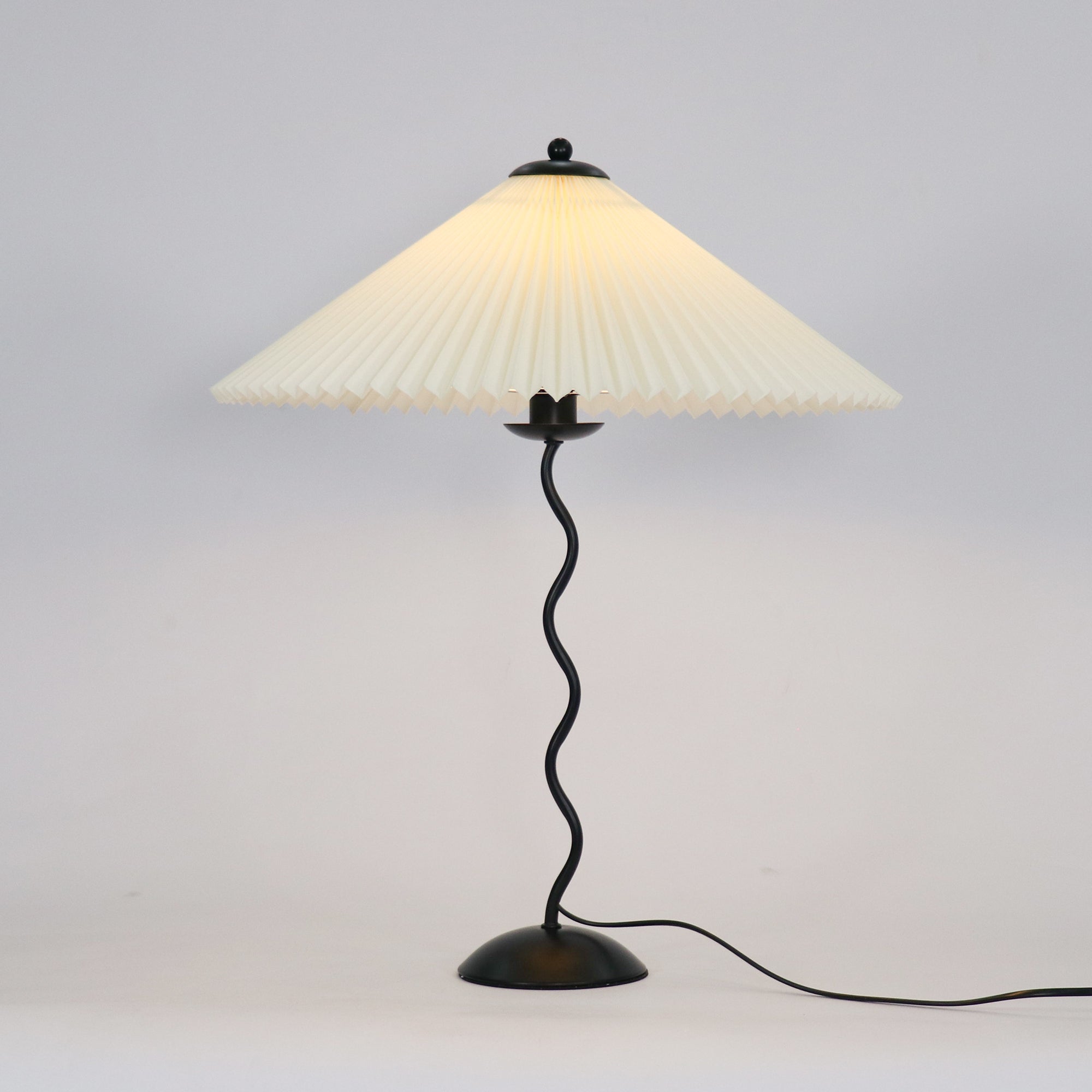 Modern Pleated Fabric Table Lamp with Nordic Wavy Metal Stem for Bedroom Living Room