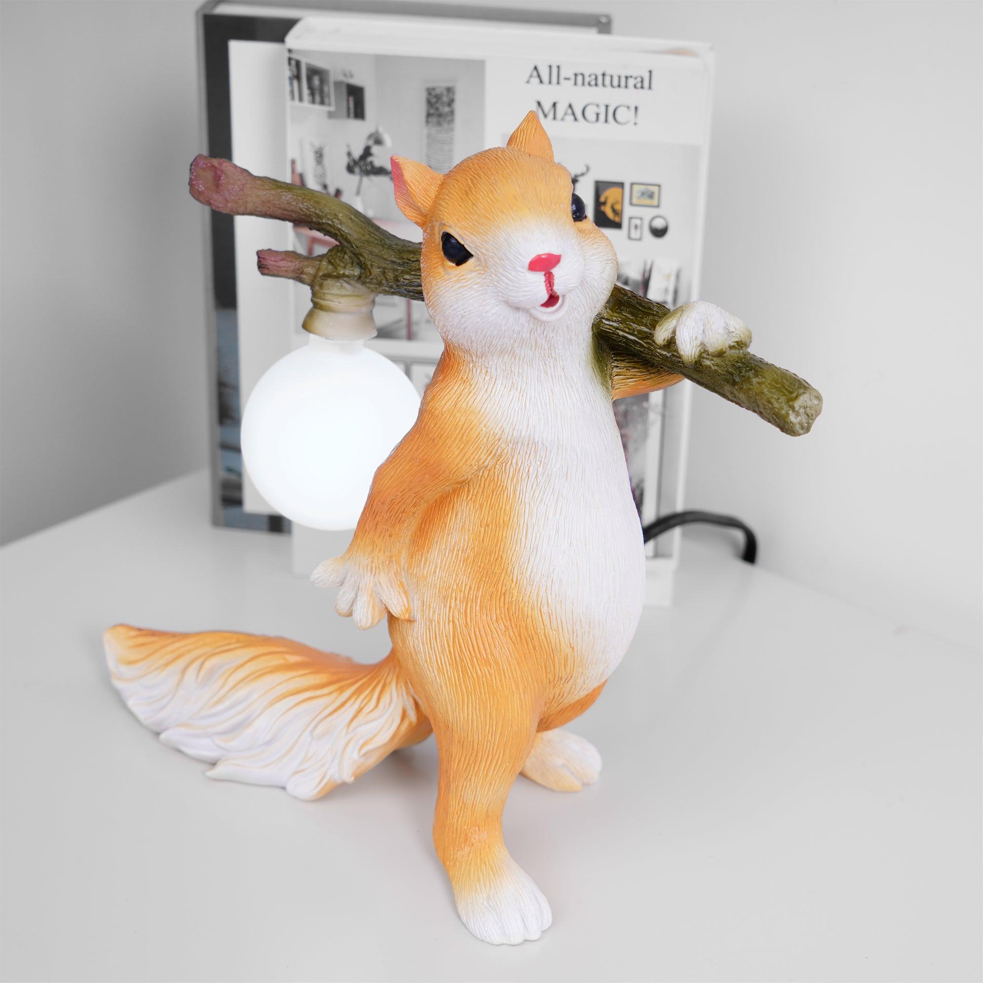 Squirrel Shaped Portable Resin Table Lamp Unique Animal Design Night Light for Modern Home Decor