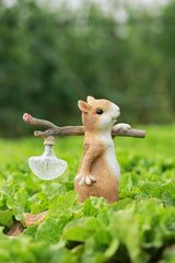 Squirrel Shaped Portable Resin Table Lamp Unique Animal Design Night Light for Modern Home Decor