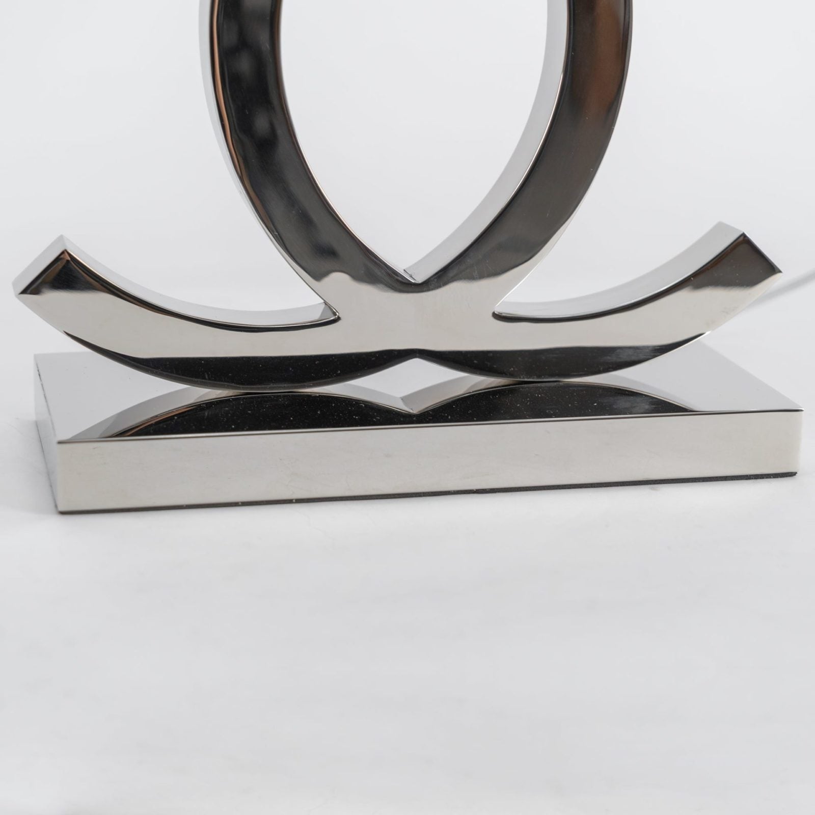 contemporary-polished-stainless-steel-desk-lamp-for-luxury-living-room-and-bedroom-decor