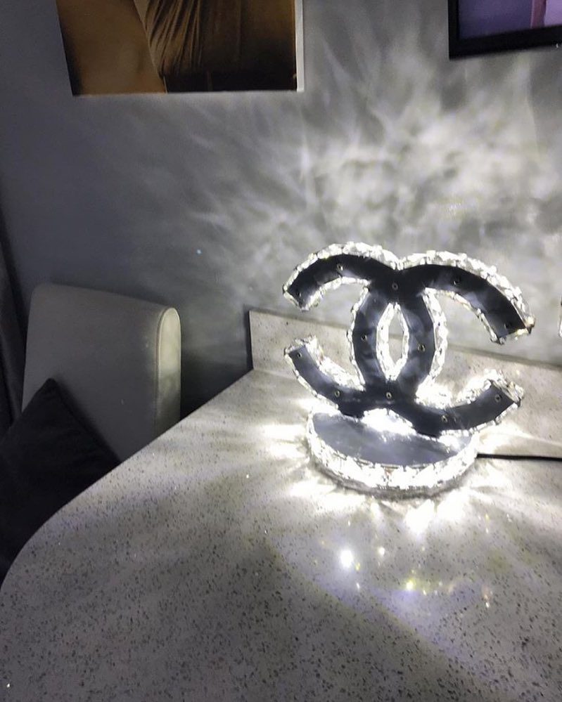 modern-stainless-steel-k9-crystal-table-lamp-for-luxury-bedroom-and-living-room-lighting