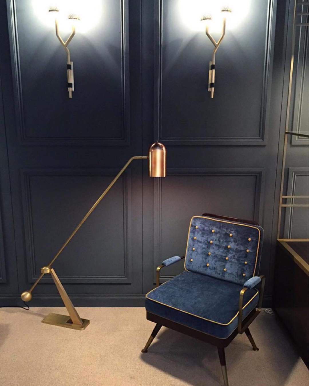 modern-stasis-floor-lamp-with-adjustable-copper-shade-and-brass-base