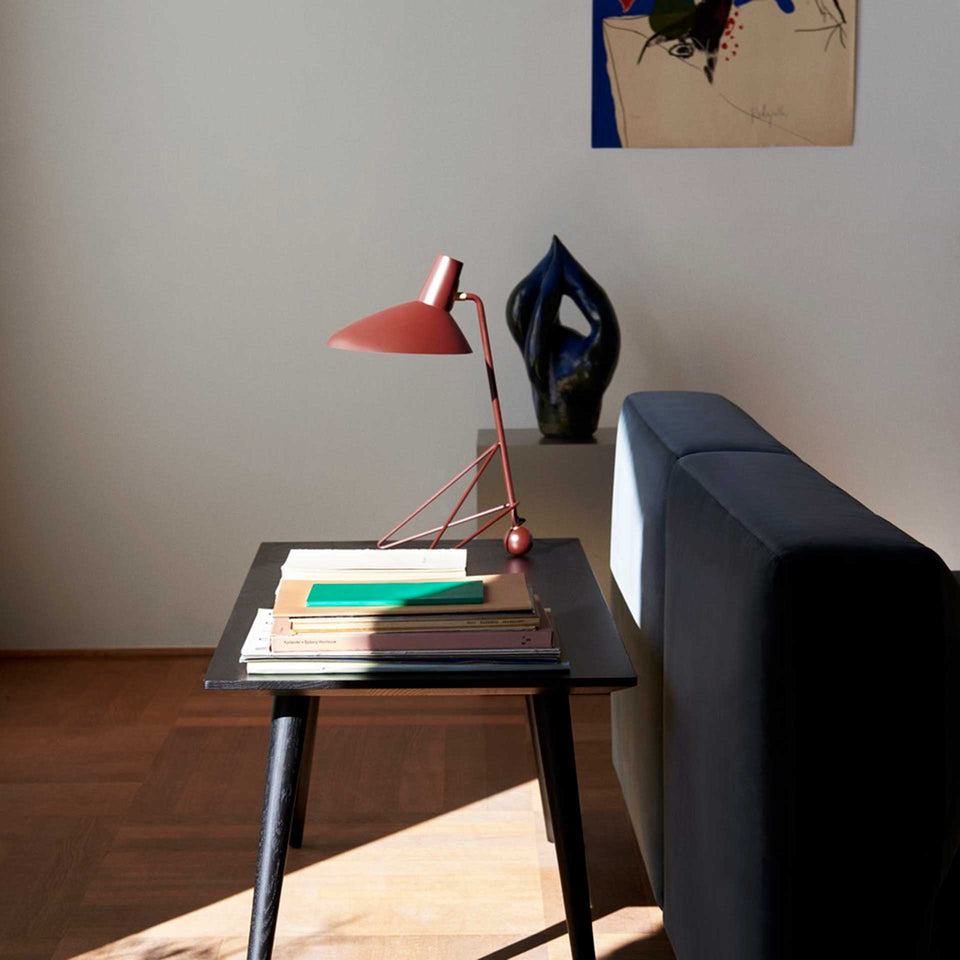 Contemporary Matte Finish Metal Table Lamp with Adjustable Head for Study and Bedside