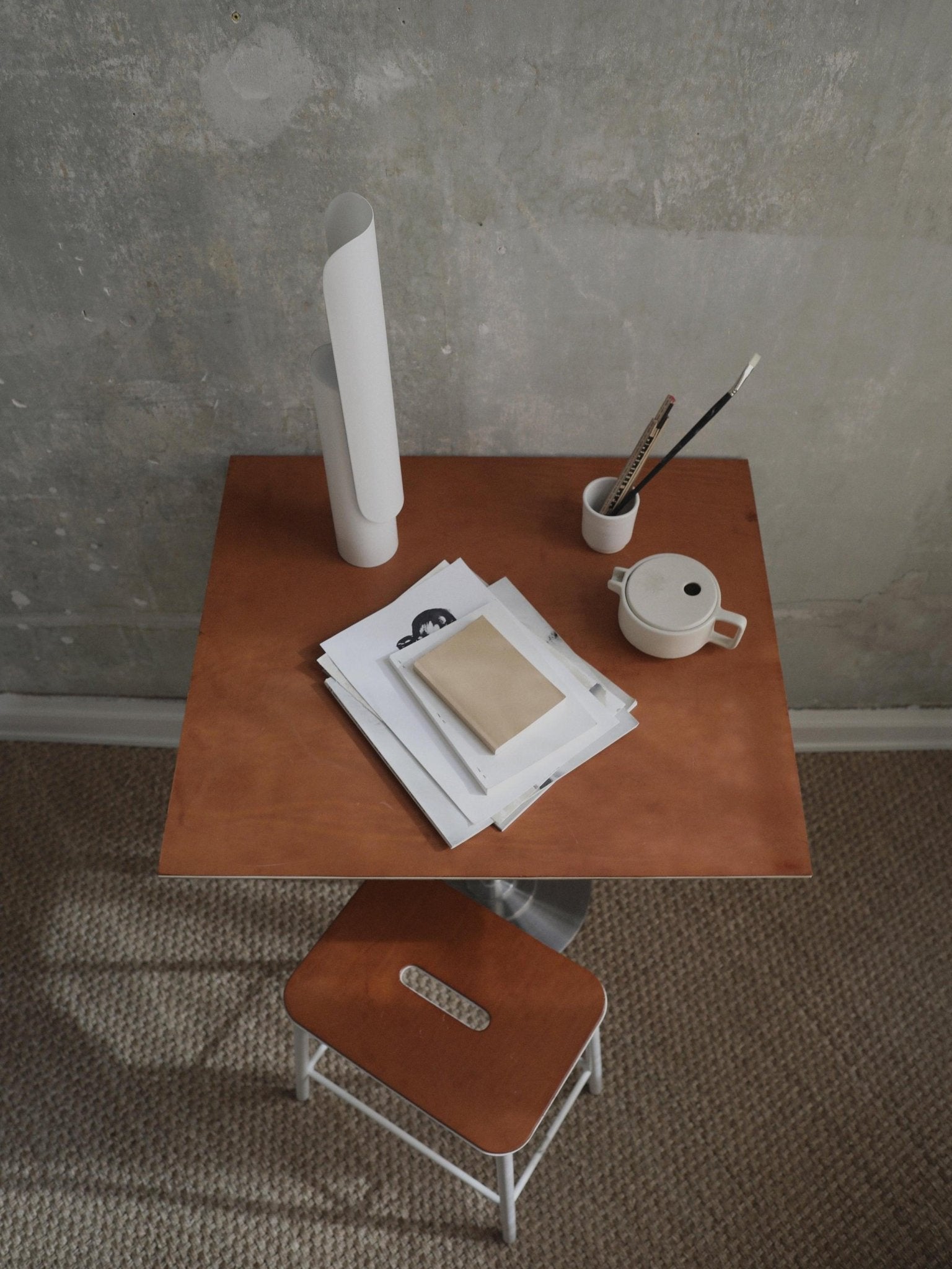 Modern Minimalist Geometric Adjustable LED Desk Lamp with Metal Finish