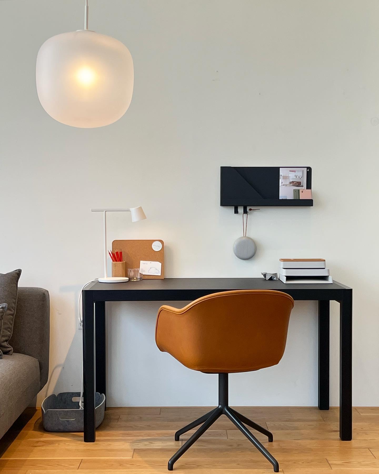Modern Minimalist Tip Table Lamp with Adjustable Head and Dimmable LED Light for Workspace