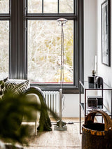 Modern Industrial Adjustable LED Floor Lamp with Telescopic Stem for Living Room Lighting