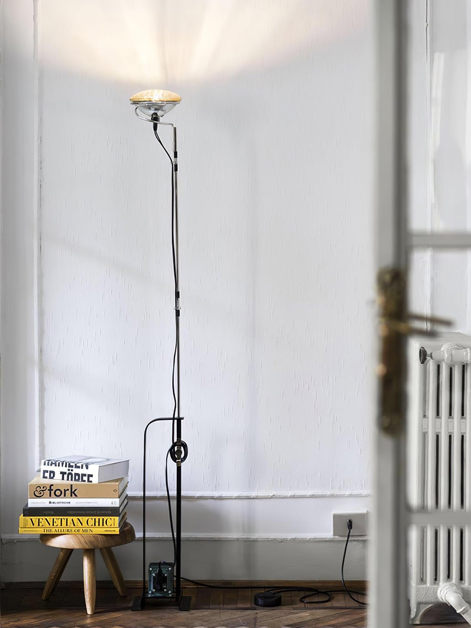 Modern Industrial Adjustable LED Floor Lamp with Telescopic Stem for Living Room Lighting