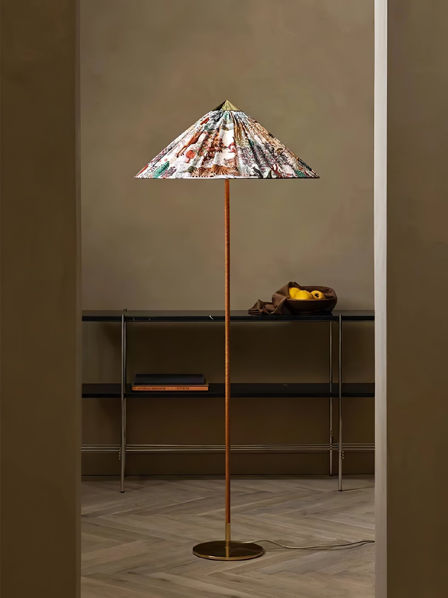 Mid Century Modern Rattan Stem Floor Lamp with Elegant Fabric Shade for Indoor Living Spaces
