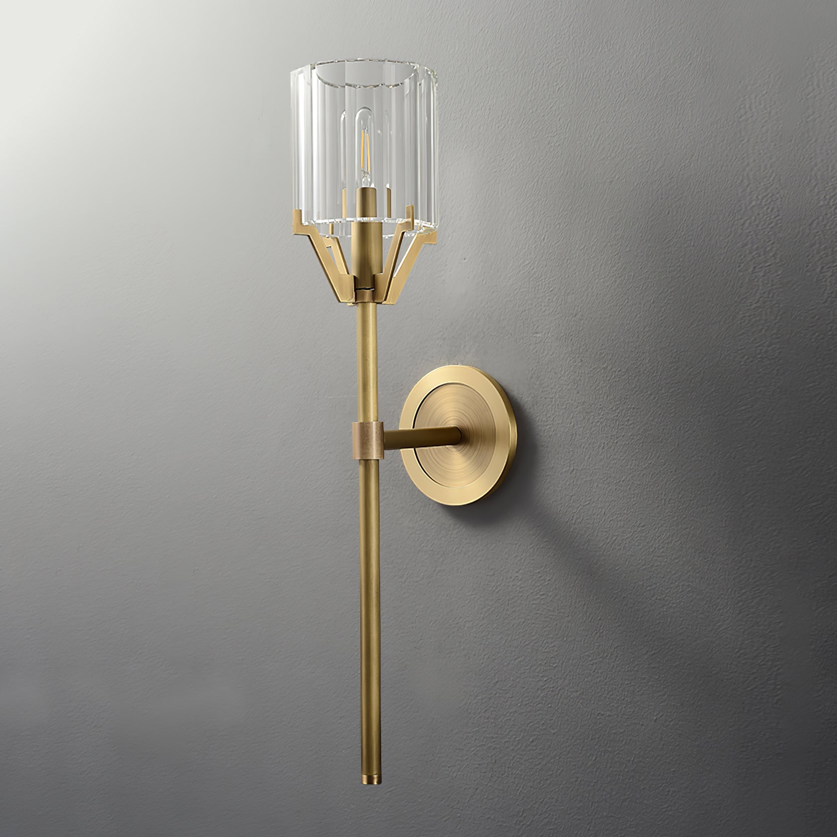 modern-architectural-faceted-crystal-glass-wall-sconce-with-polished-brass-finish