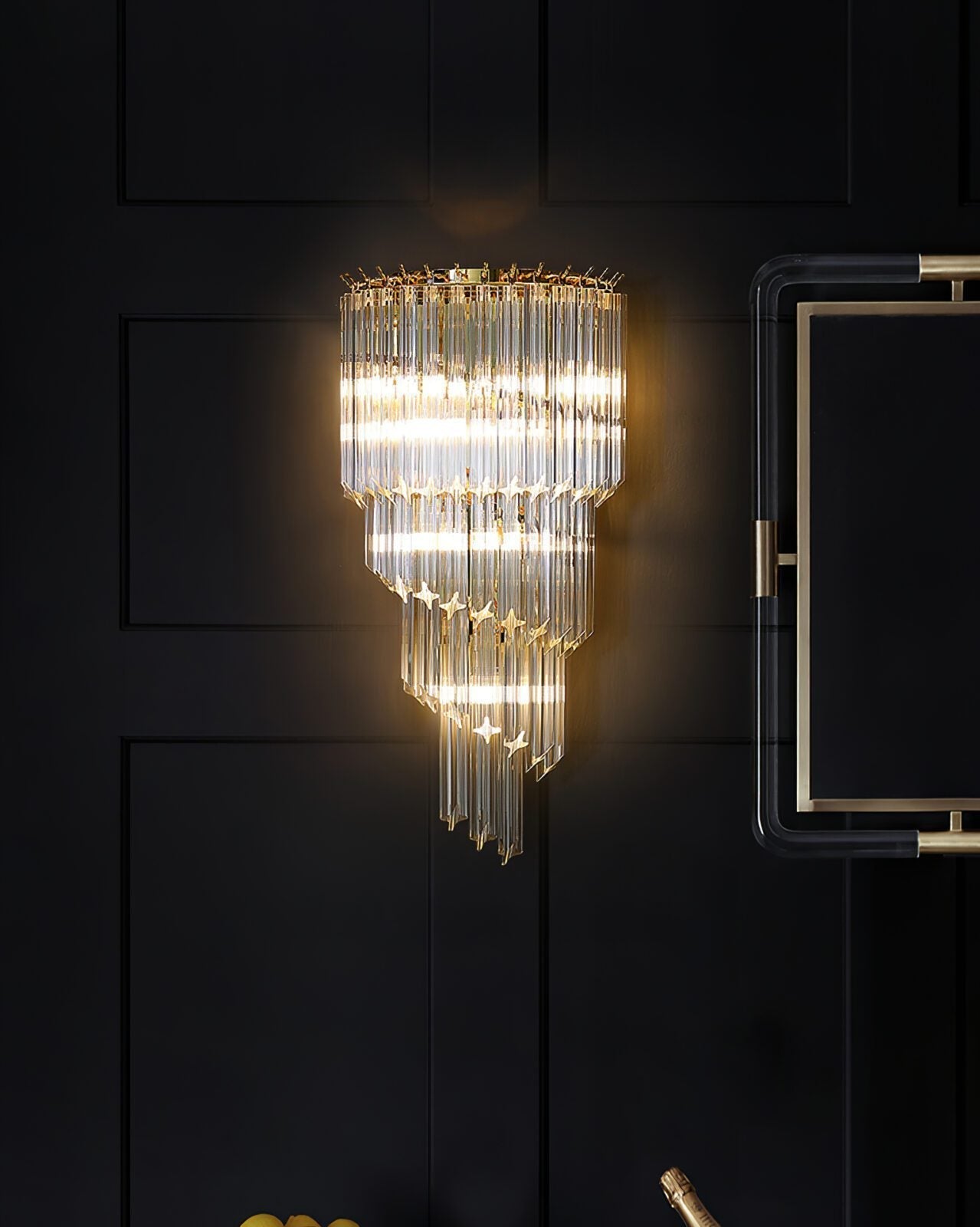 elegant-venetian-glass-rod-wall-light-gold-tapered-crystal-sconce