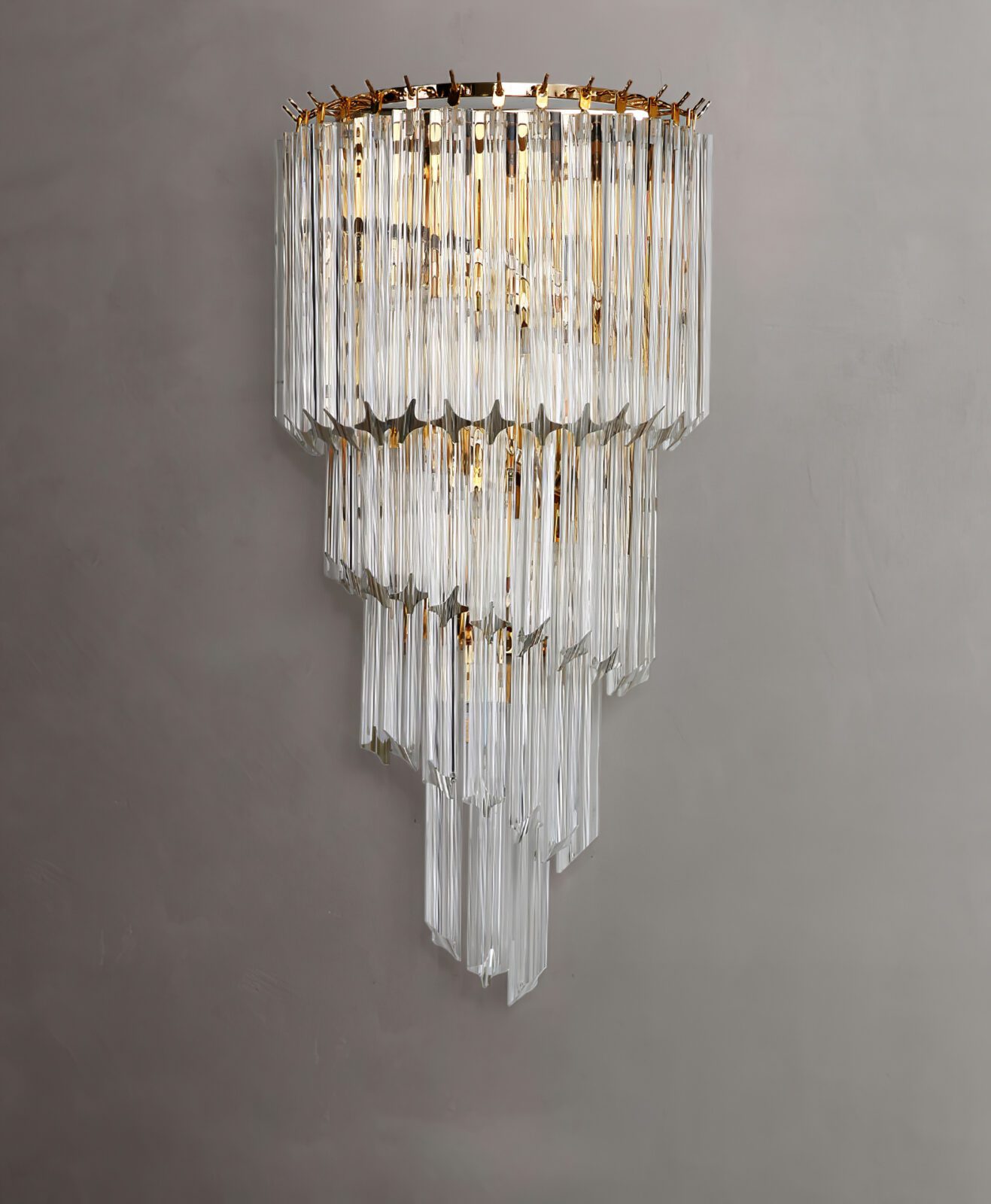 elegant-venetian-glass-rod-wall-light-gold-tapered-crystal-sconce