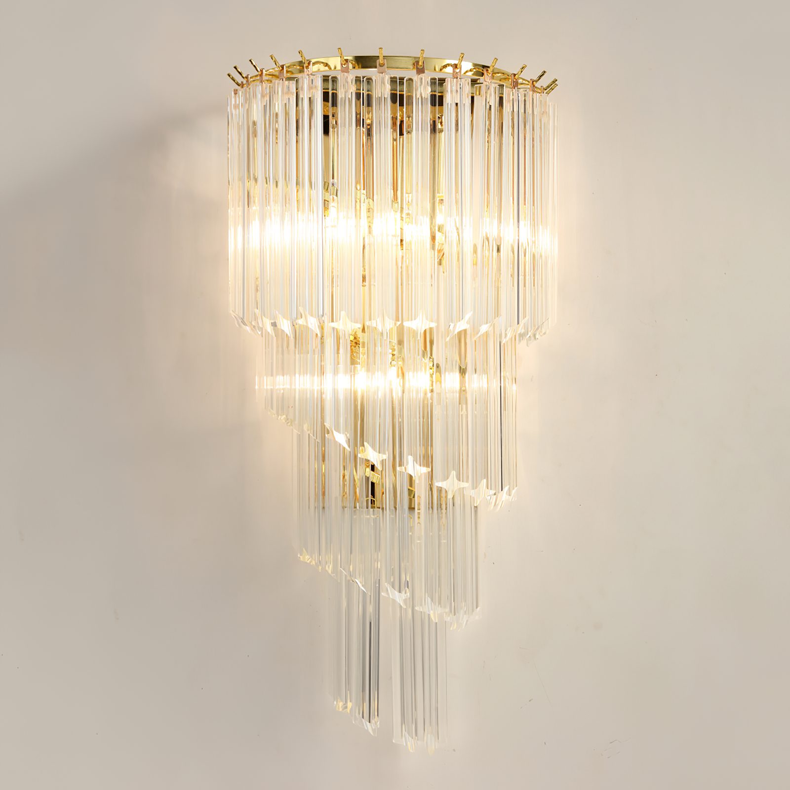 elegant-venetian-glass-rod-wall-light-gold-tapered-crystal-sconce