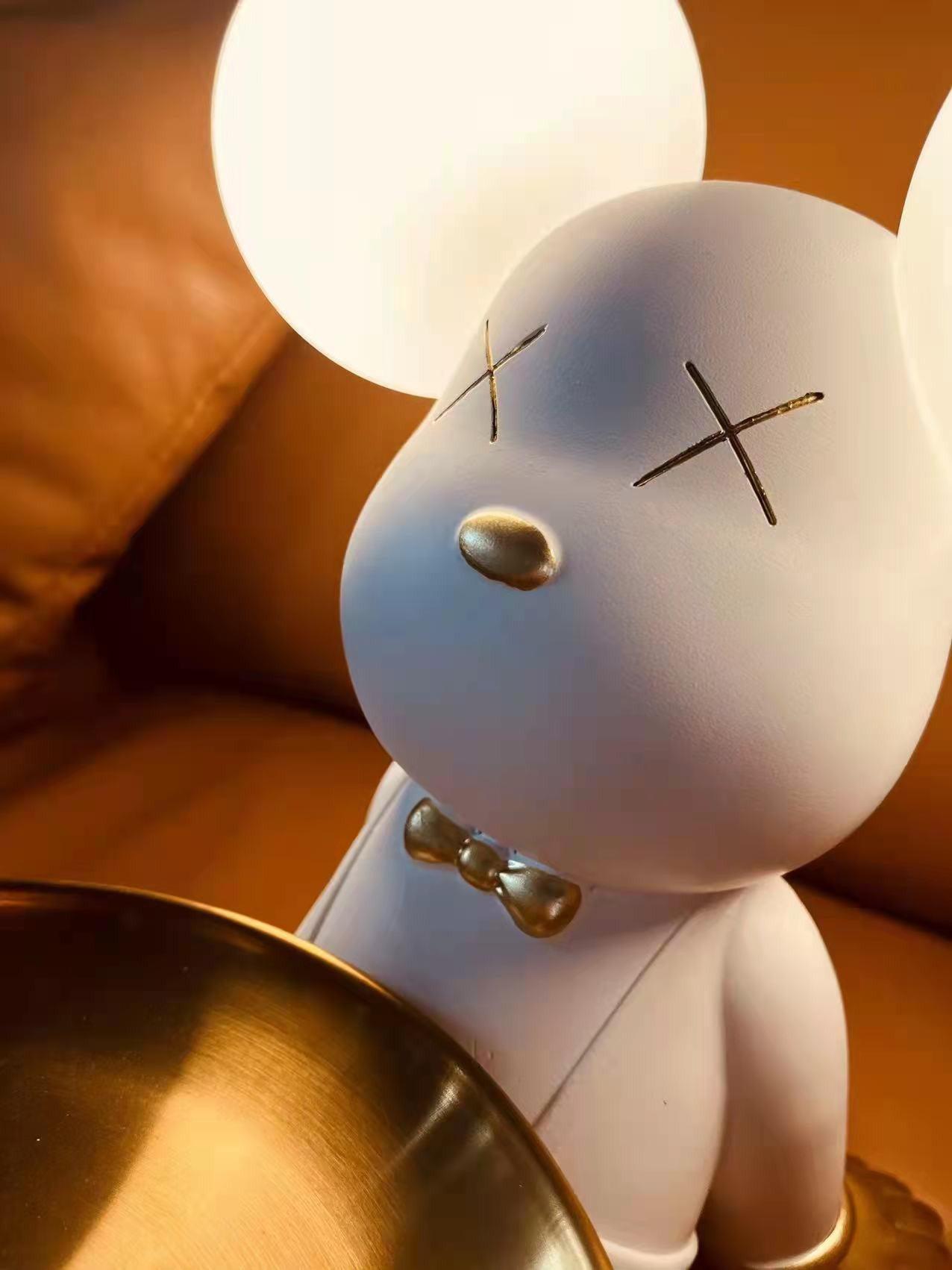 Violent Bear Decorative Resin Table Lamp with Storage Tray for Modern Bedside and Office Desks