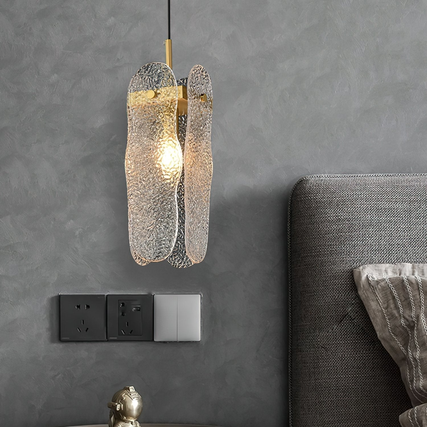 modern-water-ripple-glass-pendant-light-with-wave-pattern-corrugated-glass-and-gold-accents