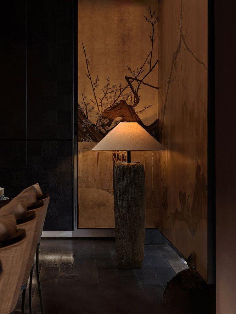 Vintage Weathered Wood Grain Floor Lamp for Reading and Living Room
