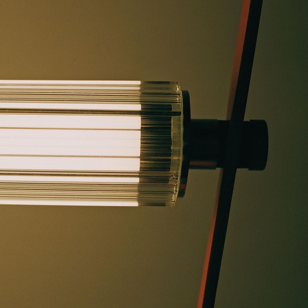 modern-brown-leather-and-glass-led-suspension-lamp-industrial-style-tubular-hanging-light