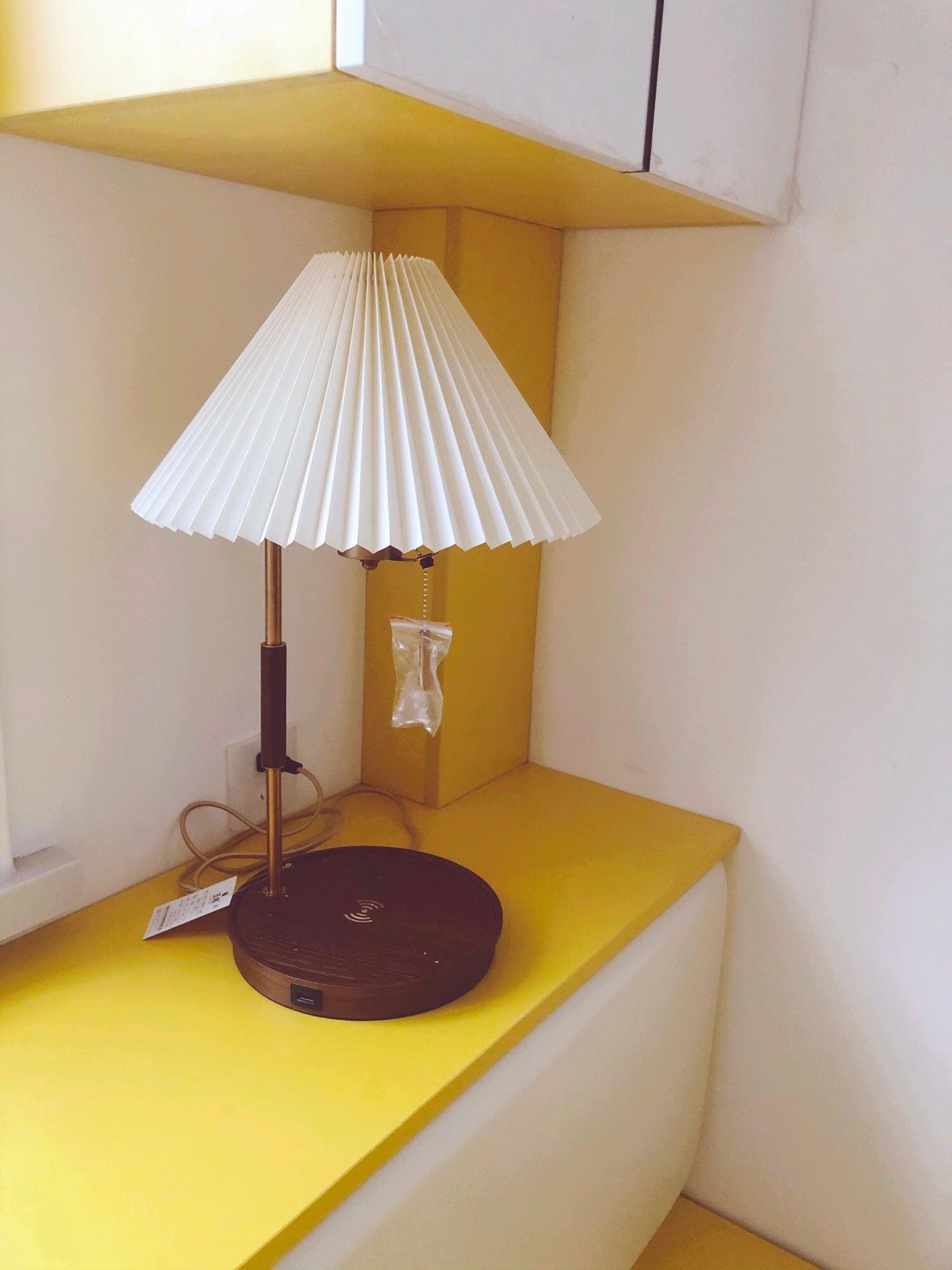 Retro Wooden Bedside Table Lamp with Pleated Fabric Shade Mid Century Modern Desk Light