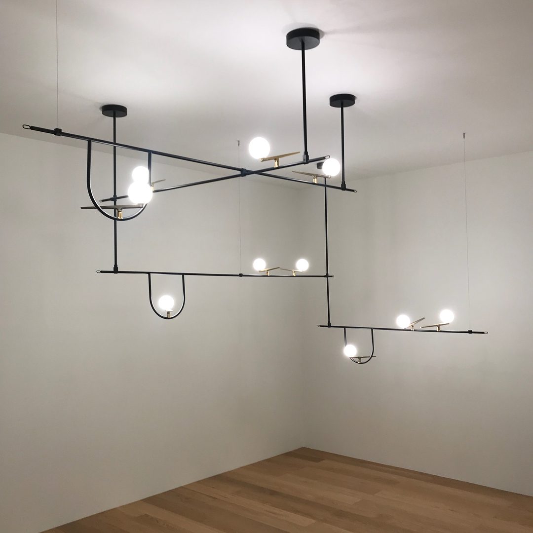 modern-minimalist-branch-chandelier-with-brass-bird-figures-and-white-glass-spheres