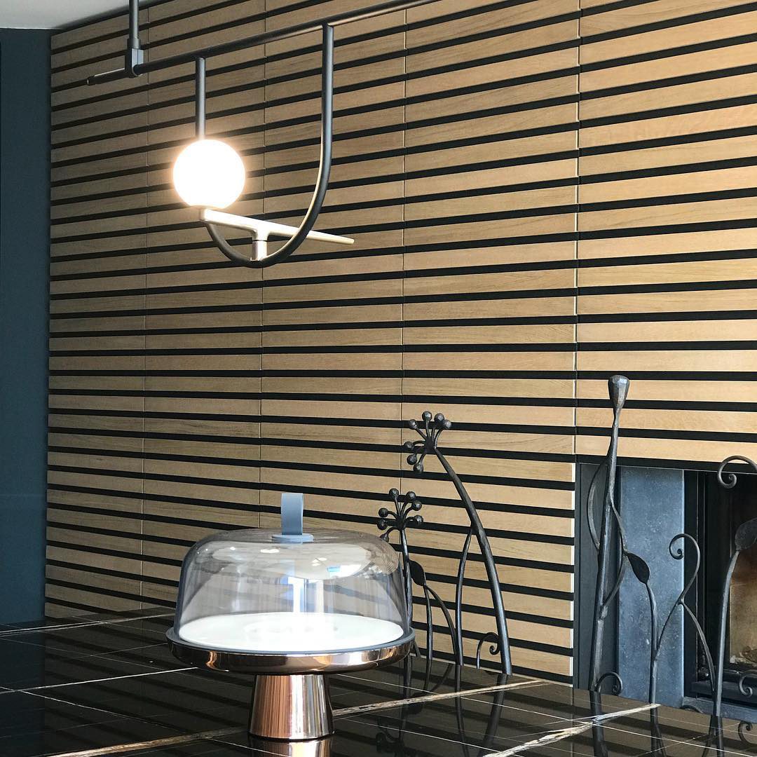 modern-minimalist-branch-chandelier-with-brass-bird-figures-and-white-glass-spheres
