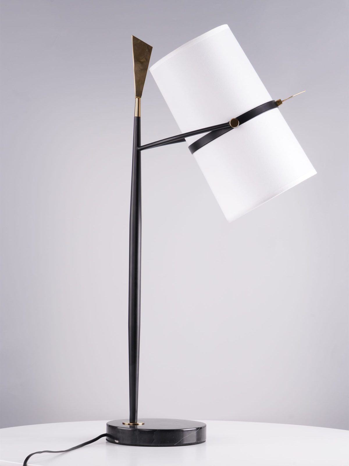 yasmin-antique-black-and-brass-table-lamp-with-linen-shade-for-bedside-desks