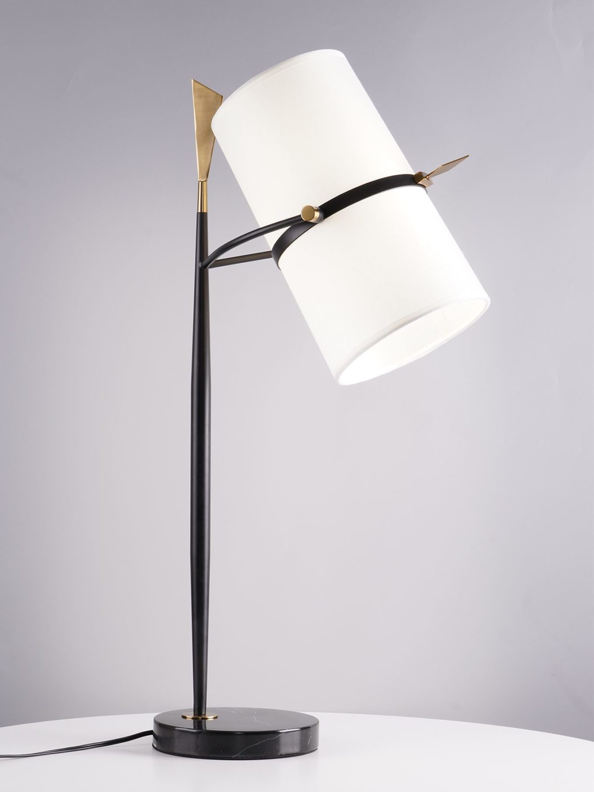 yasmin-antique-black-and-brass-table-lamp-with-linen-shade-for-bedside-desks