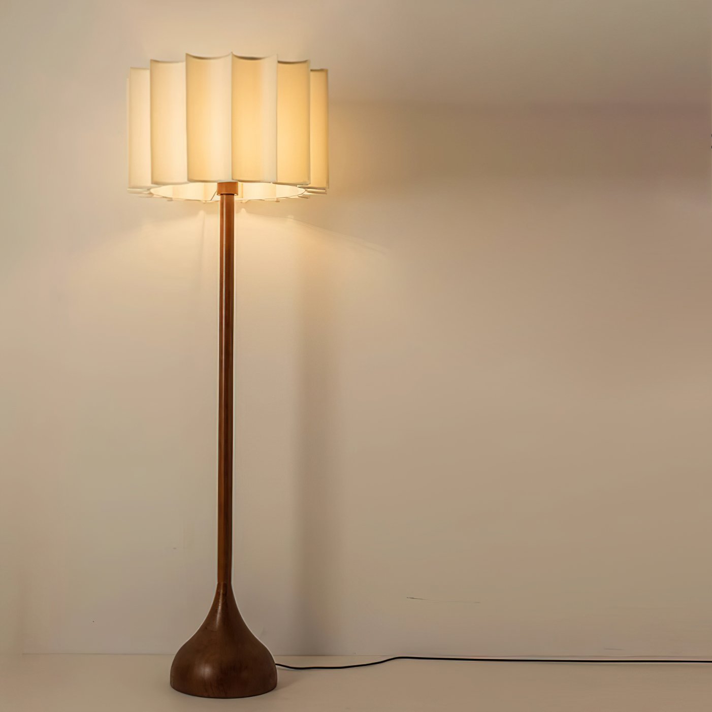 japanese-minimalist-zasta-solid-wood-floor-lamp-with-fabric-shade-for-living-room