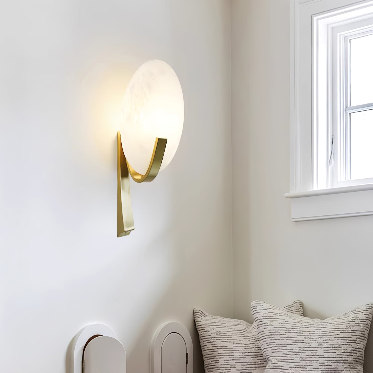 Alice Modern Alabaster Stone Wall Sconce Integrated LED Lighting for Bedroom and Hallway