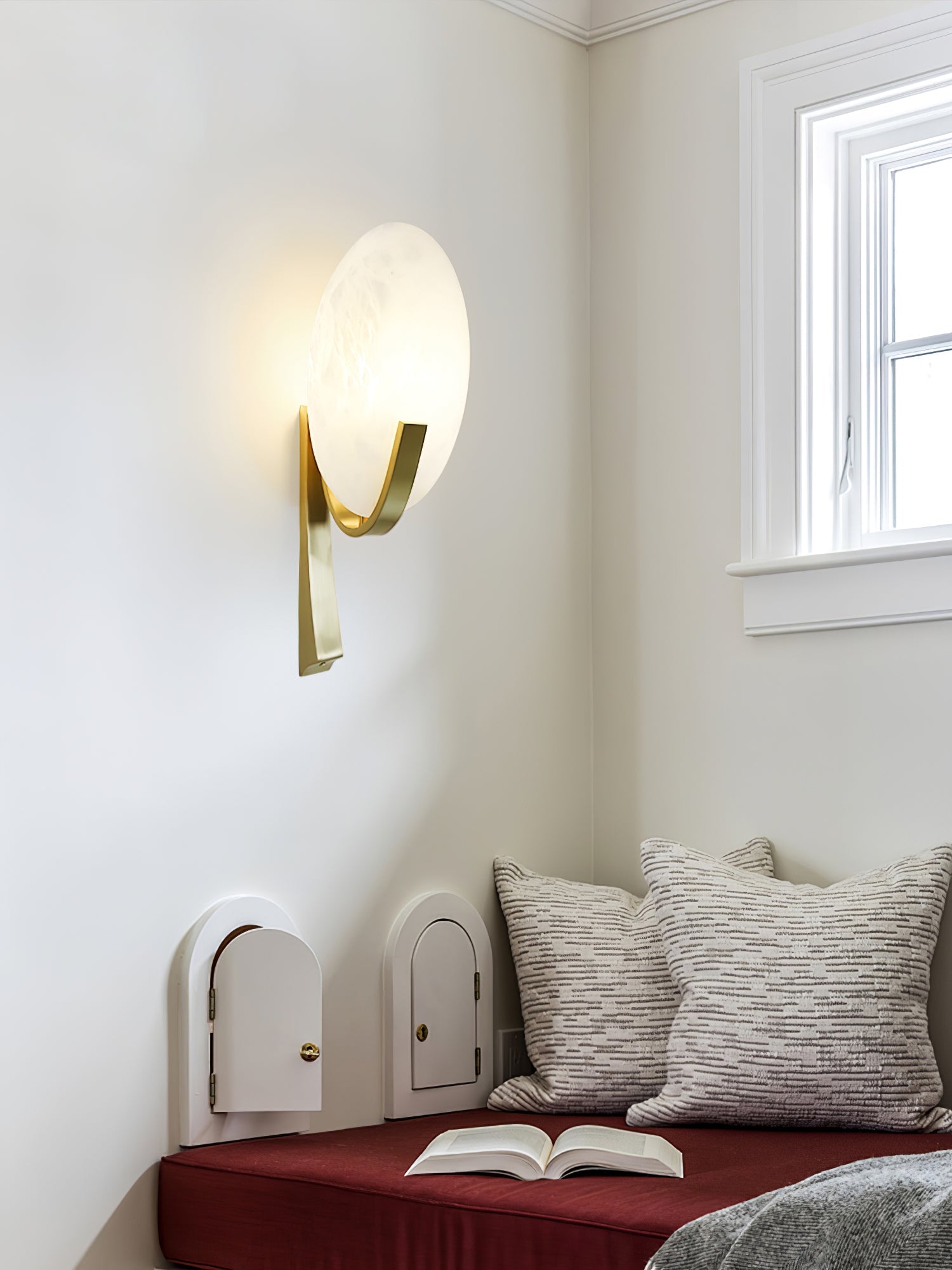 Alice Modern Alabaster Stone Wall Sconce Integrated LED Lighting for Bedroom and Hallway