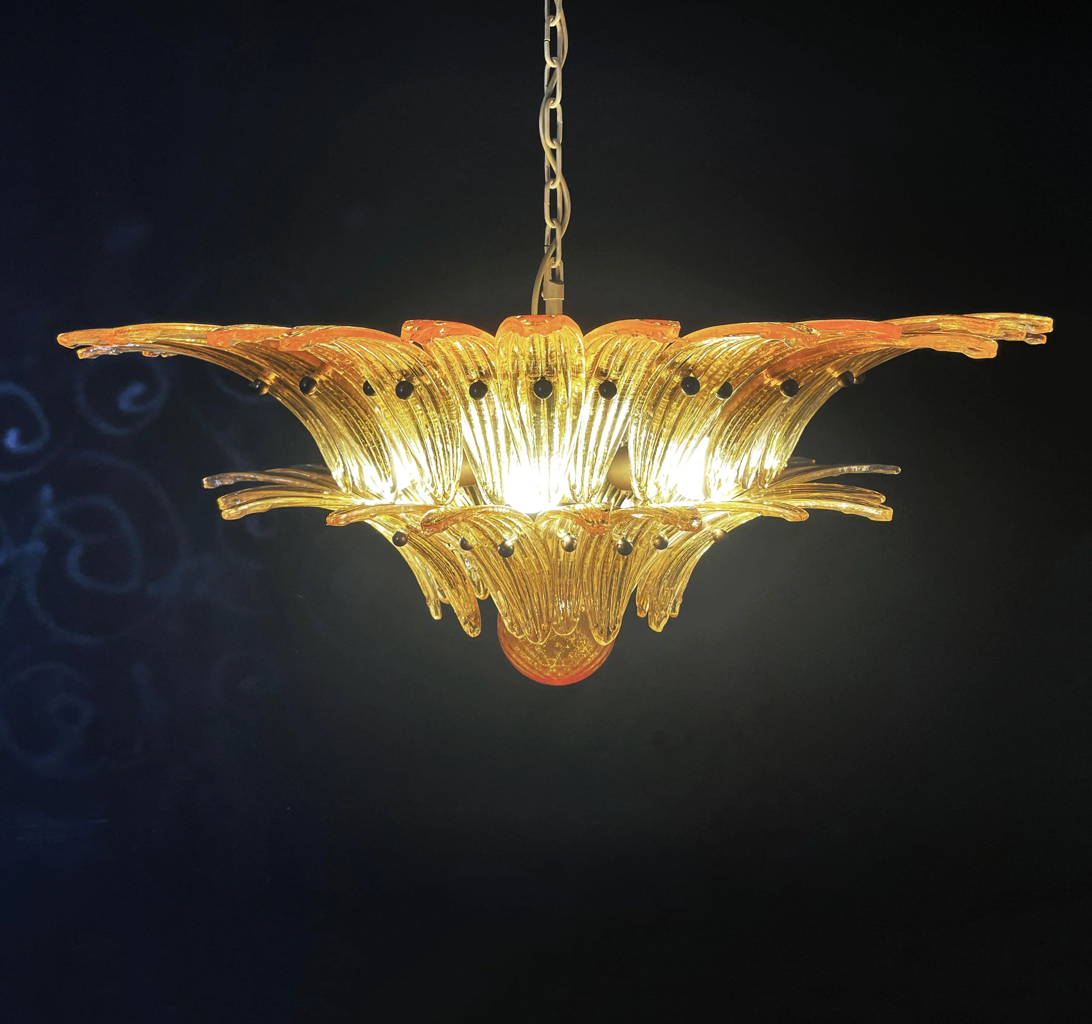 amber-murano-glass-palmette-chandelier-luxury-handmade-58-piece-glass-pendant-lighting-fixture