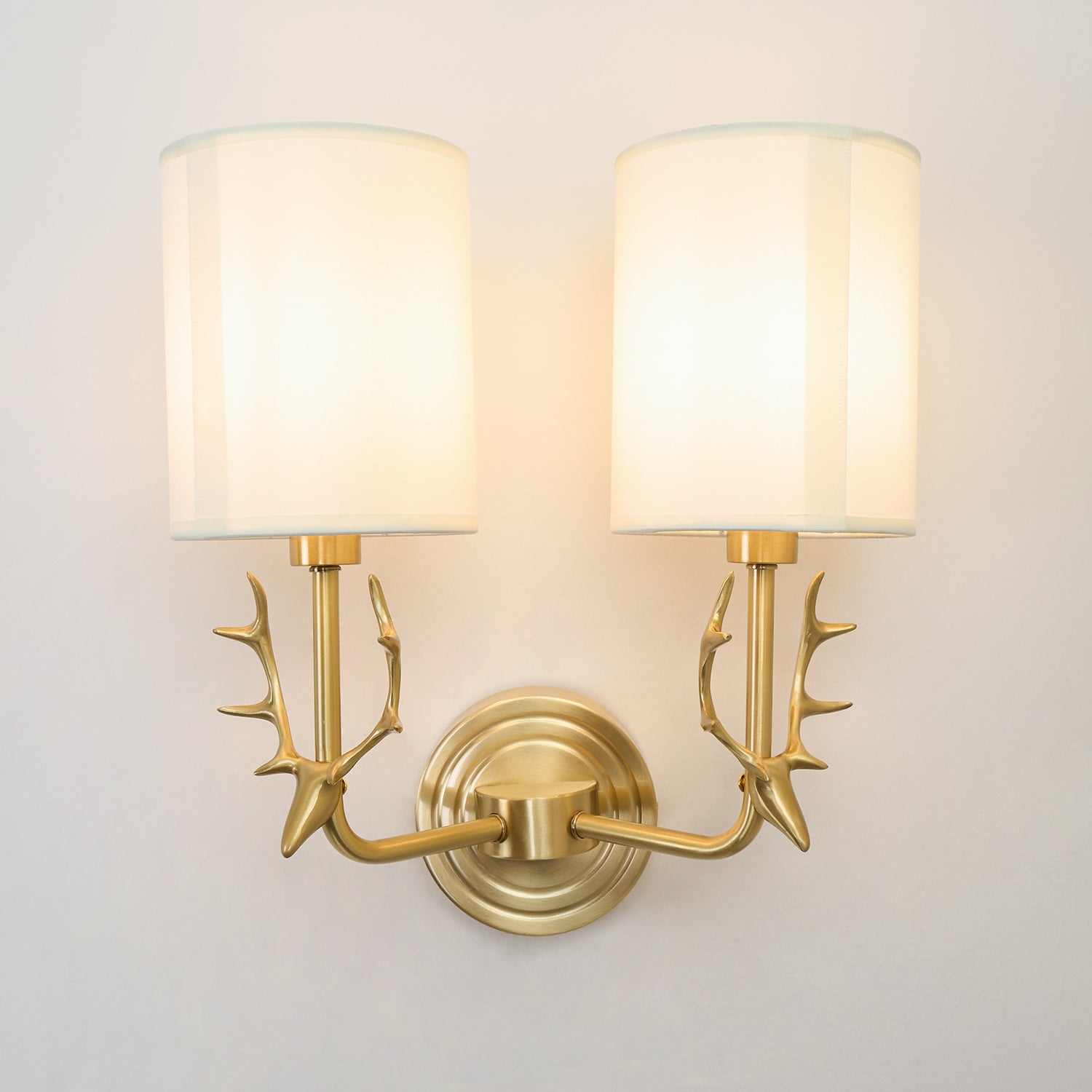Antique Brass Deer Head Wall Sconce with Linen Shade Elegant Indoor Animal Wall Lighting