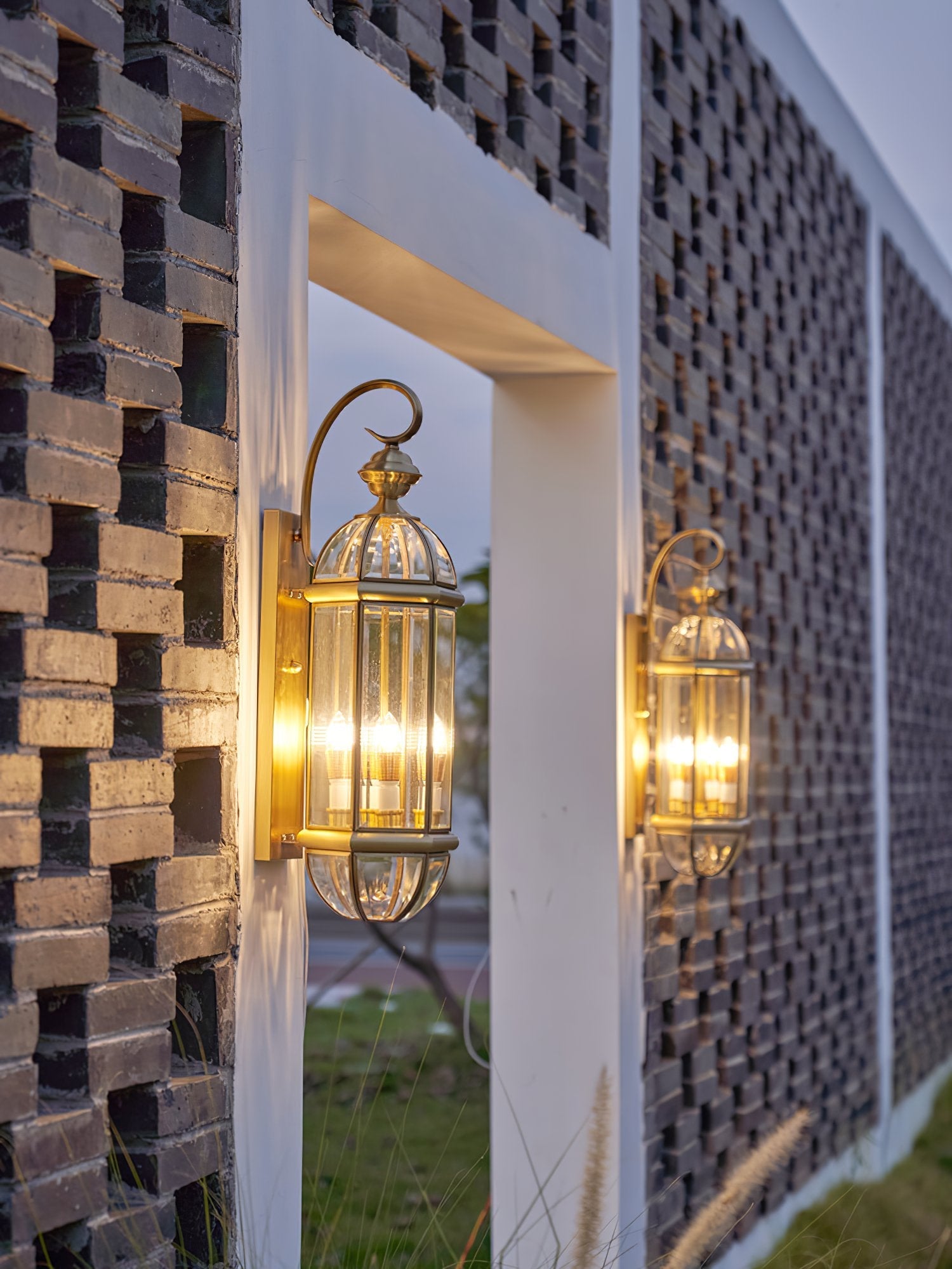 antique-style-brass-outdoor-wall-light-waterproof-exterior-sconce-with-clear-glass