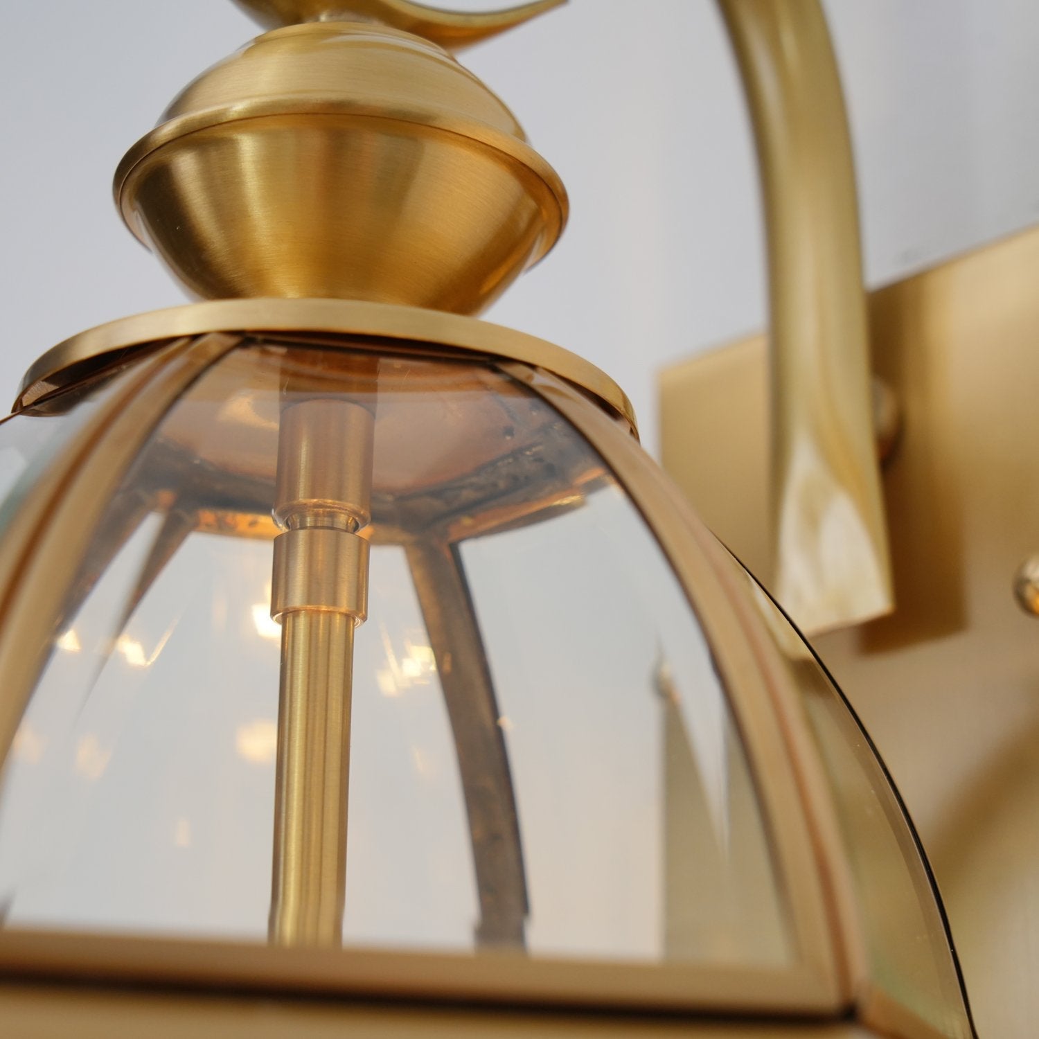 antique-style-brass-outdoor-wall-light-waterproof-exterior-sconce-with-clear-glass