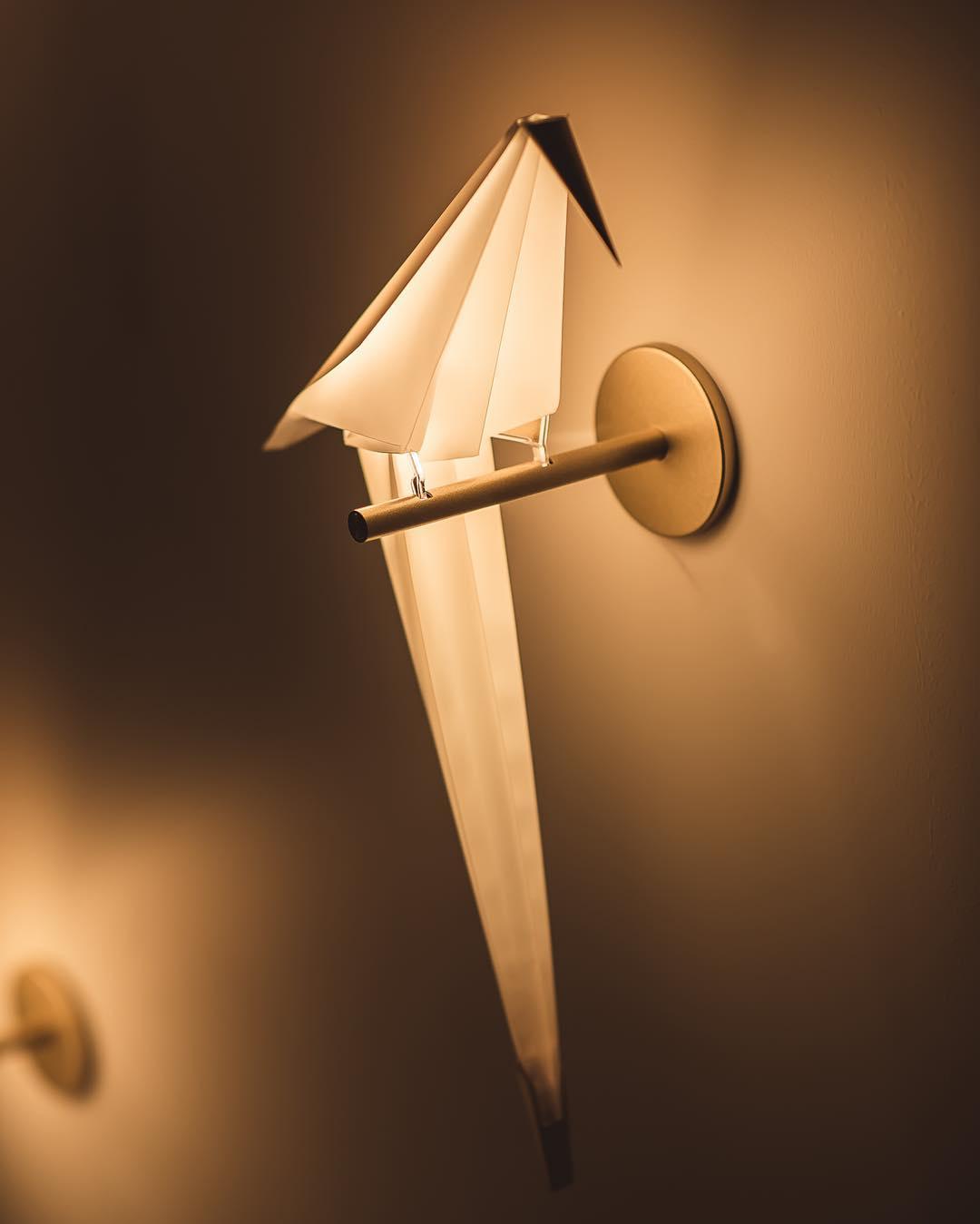 Avian Inspired Modern LED Bird Wall Sconce Adjustable Gold Finish Sconce Set for Living Room and Bedroom