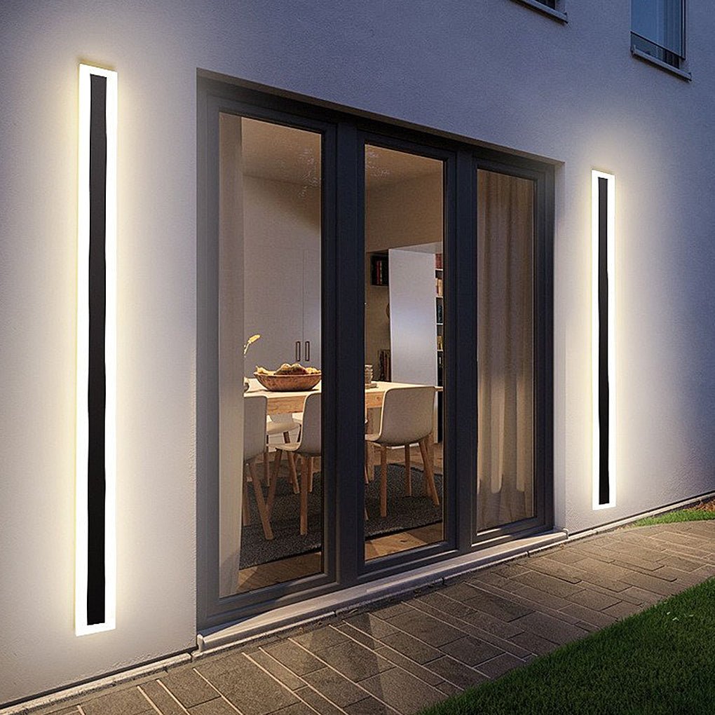 Black Linear LED Outdoor Wall Sconce Waterproof Exterior Lighting for Porch and Garden