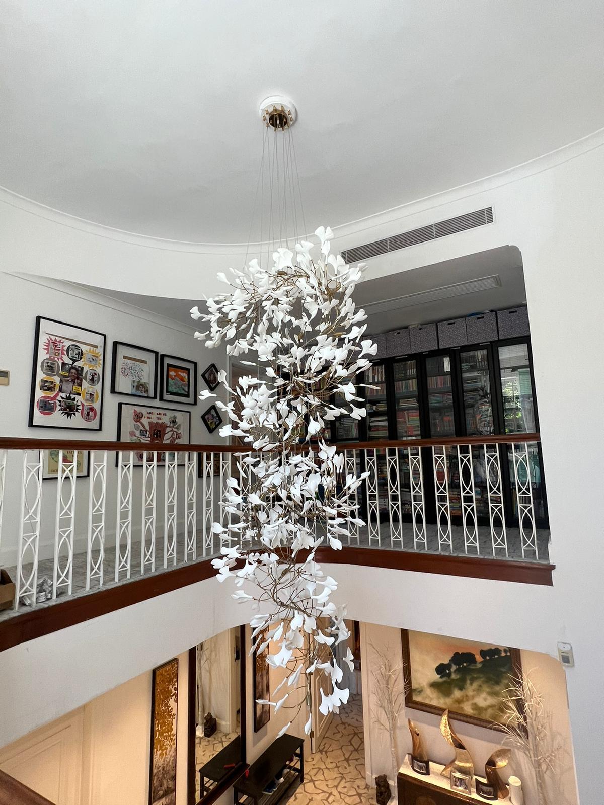 Ceramic Gingko Leaf Chandelier Luxury Branch Pendant Light Gold and White