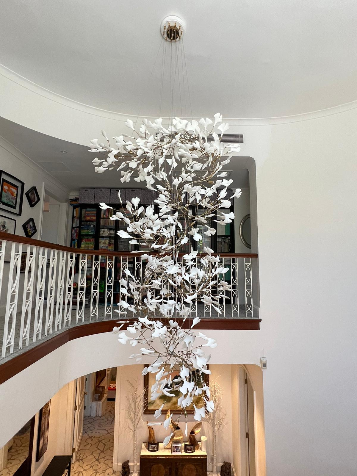 Ceramic Gingko Leaf Chandelier Luxury Branch Pendant Light Gold and White