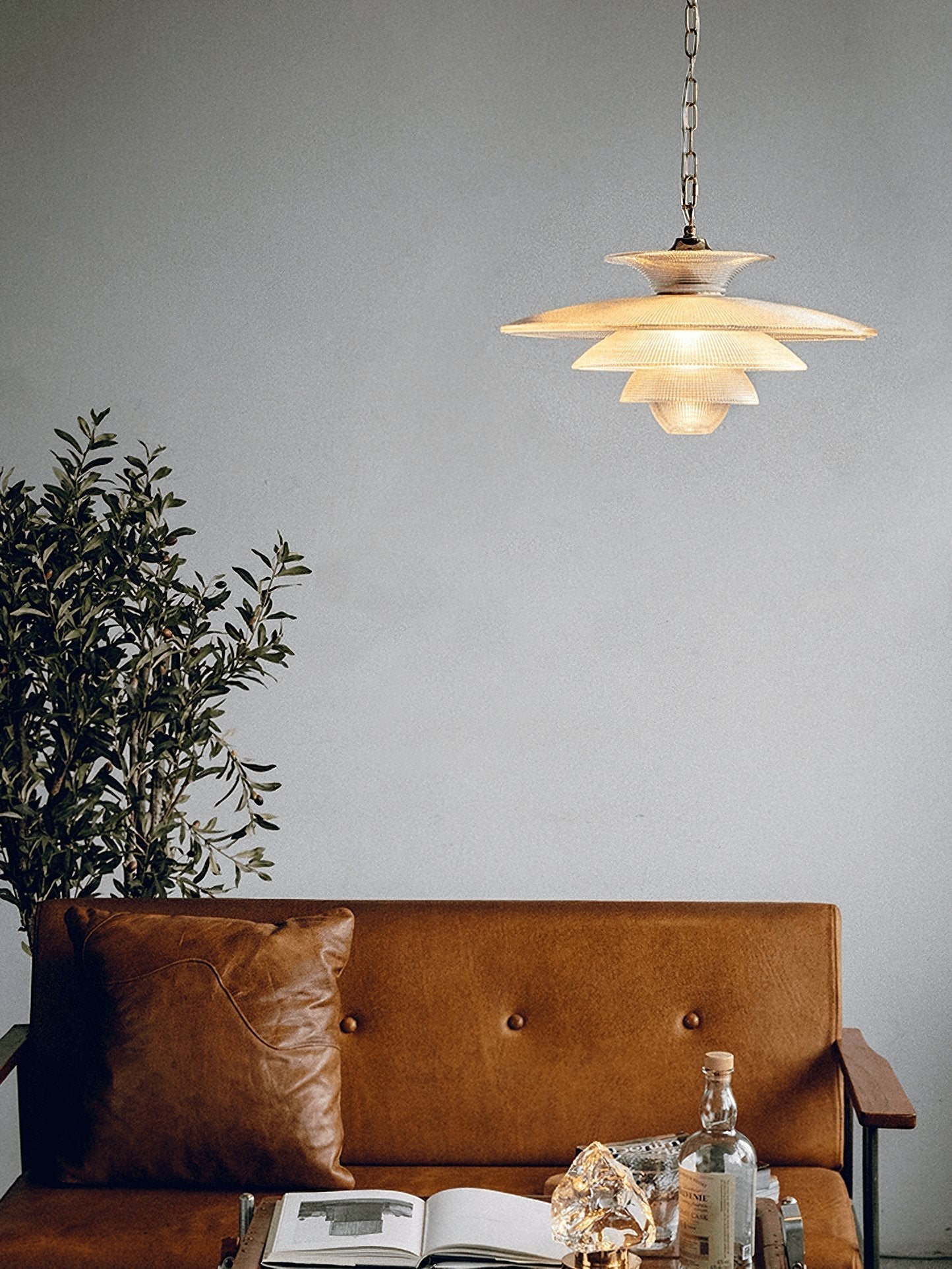 Contemporary Gold Metal Grid Glass Pendant Light for Modern Interiors