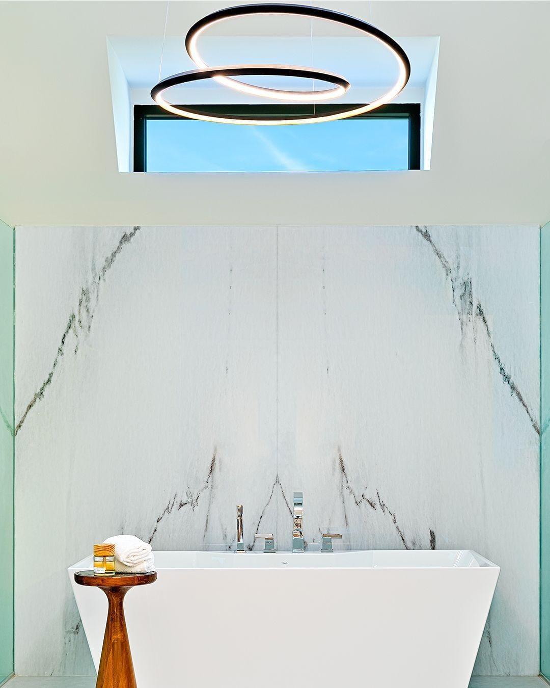 Contemporary Minimalist Crown LED Chandelier with Geometric Glass Loop and Aluminum Frame
