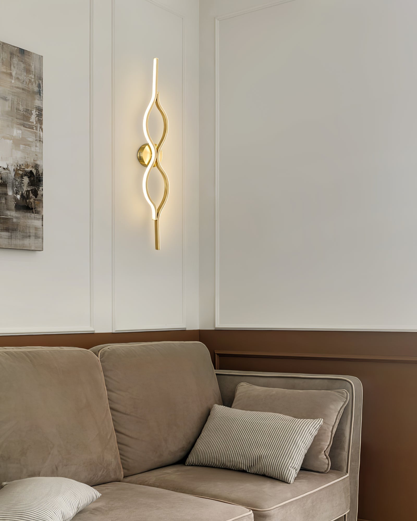 Contemporary Twist Brass LED Wall Sconce Minimalist Sculptural Linear Lighting Fixture