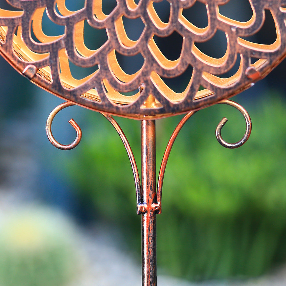 Decorative Round Hollow Floral Metal Solar Garden Stake Light for Yard and Landscape