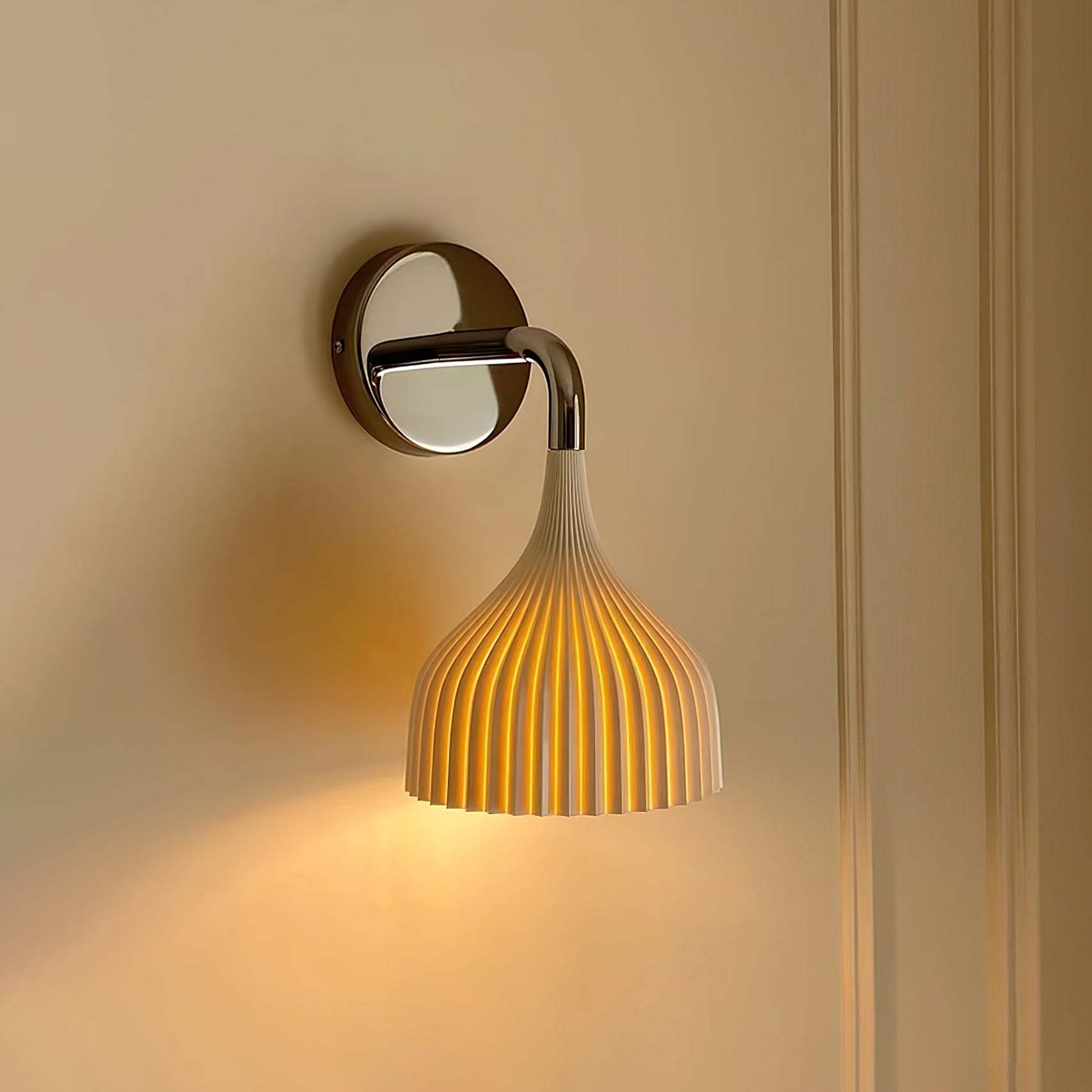 E Modern Minimalist Chrome Wall Sconce Indoor Glass Globe Bedside Reading Light