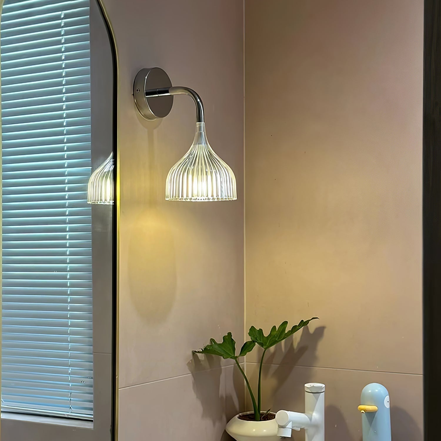 E Modern Minimalist Chrome Wall Sconce Indoor Glass Globe Bedside Reading Light