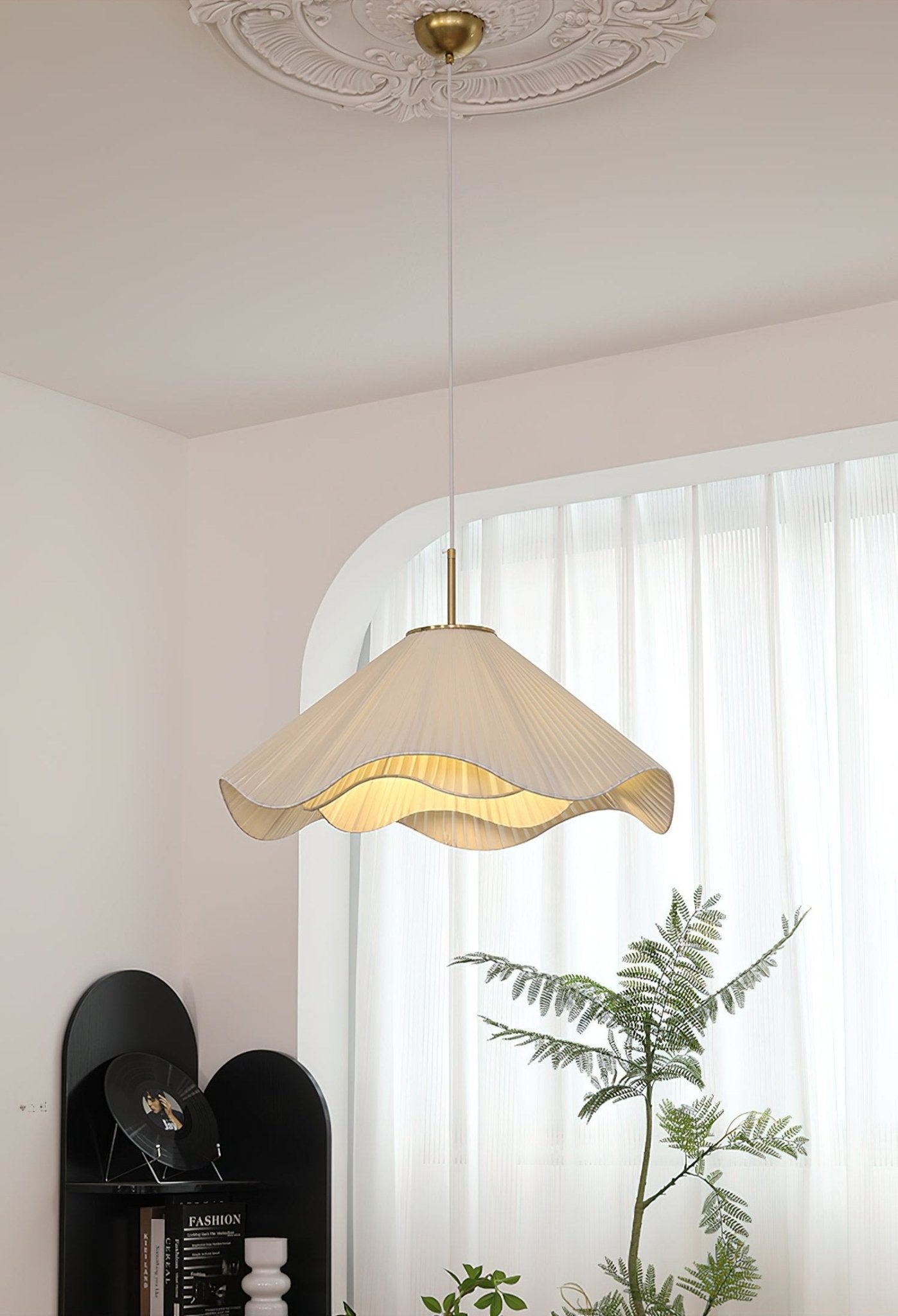 Elara Modern Curved Fabric Pendant Light Sculptural Ceiling Hanging Lamp for Dining Room