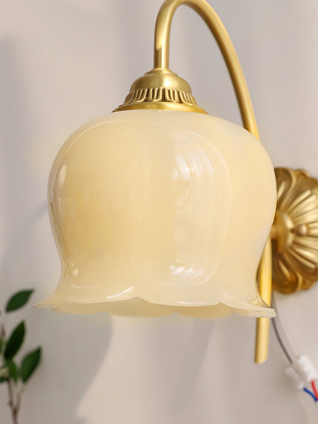 Elegant Brass Flower Wall Sconce with Resin Orchid Details for Living Room and Bedside