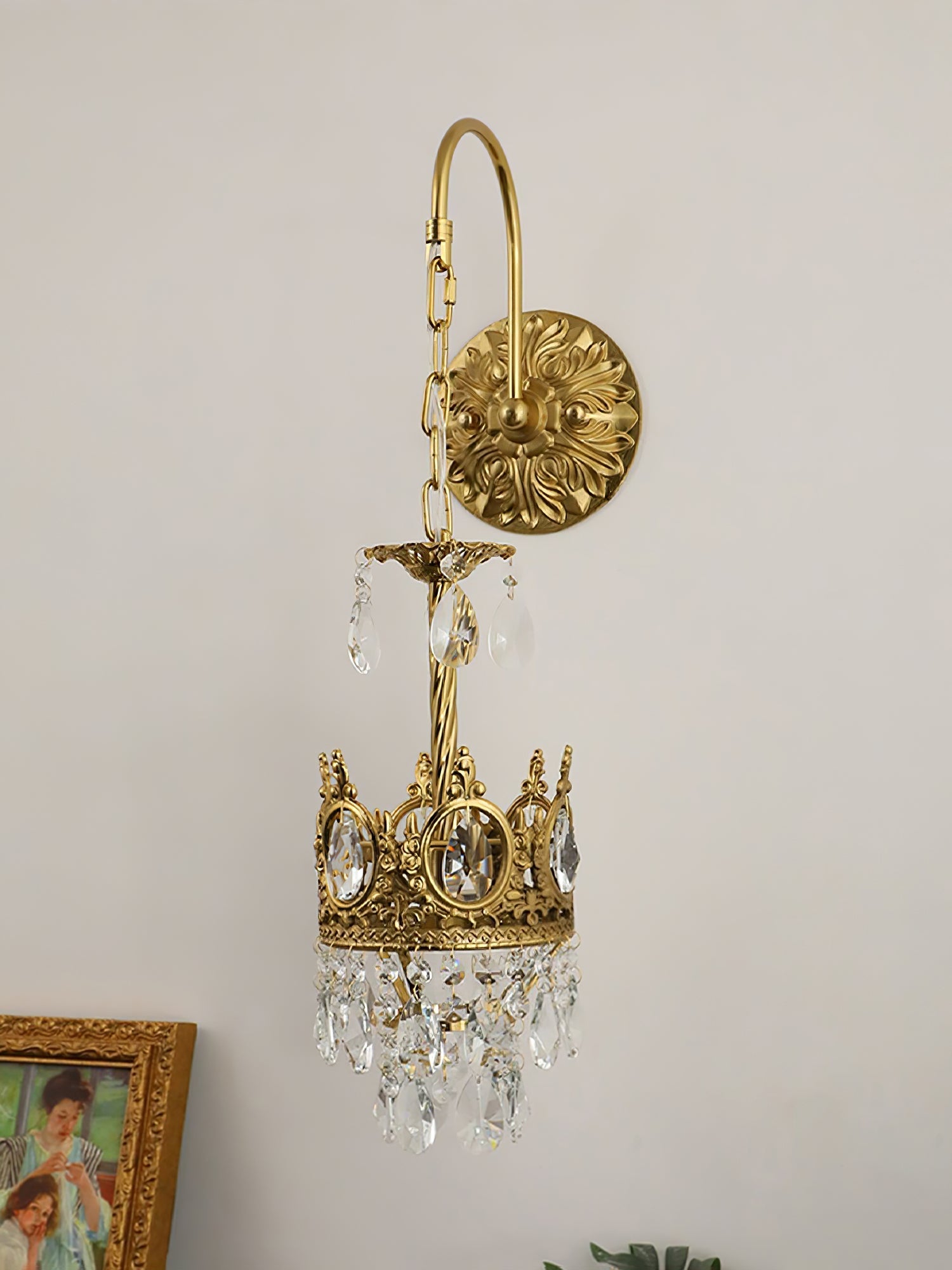 Elegant Crystal Crown Wall Sconce Luxury Interior Lighting Fixture for Hallway and Bathroom