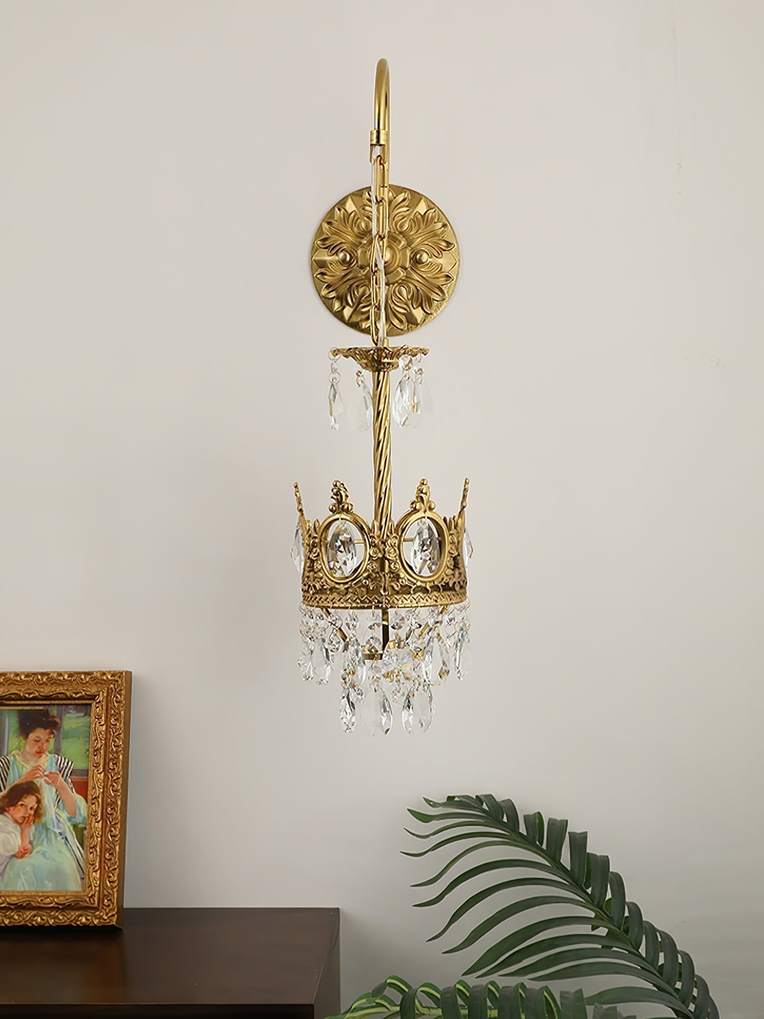 Elegant Crystal Crown Wall Sconce Luxury Interior Lighting Fixture for Hallway and Bathroom