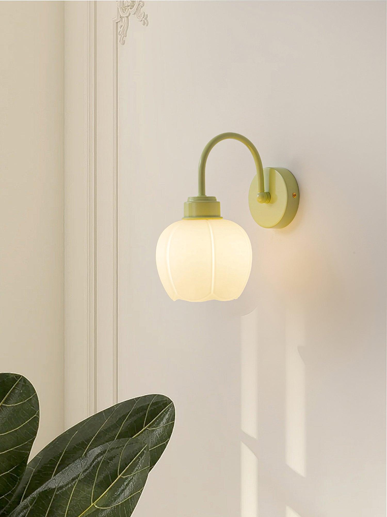 Elegant Floral Design Metal Wall Sconce Flower Blossom Indoor Decorative Wall Light in Green and White Finish